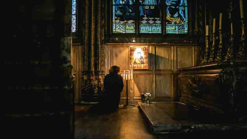El fantasma de un monje en la iglesia - El Exorcismo Inesperado