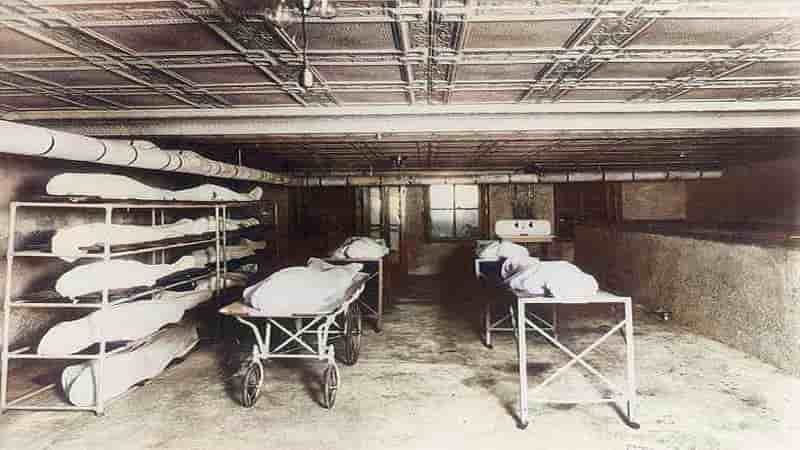 Trabajando en la morgue de seguridad: Encuentros Sobrenaturales con los No Muertos